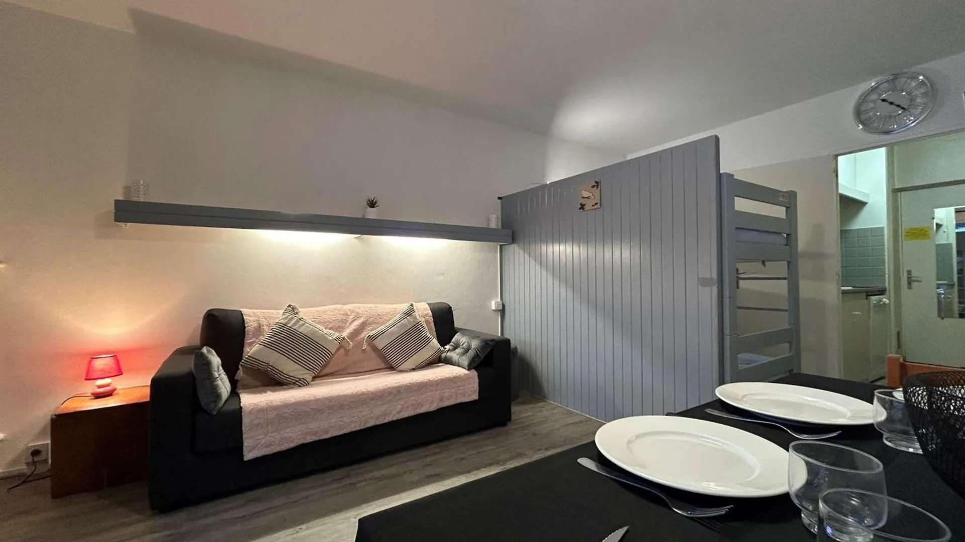 Studio Confort Pour 4 Avec Terrasse, Parking, Wifi Et Animaux Admis - Fr-1-525-210 Le Devoluy 0*,  France