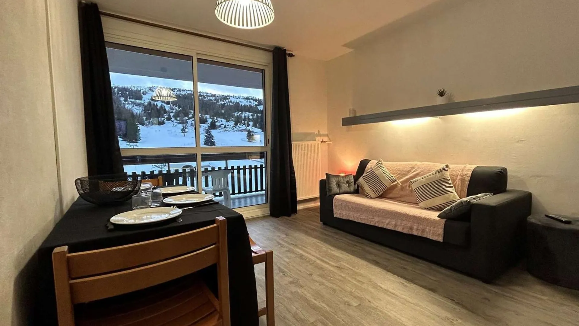 Studio Confort Pour 4 Avec Terrasse, Parking, Wifi Et Animaux Admis - Fr-1-525-210 Le Devoluy Apartment